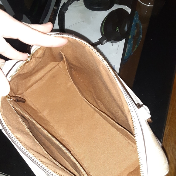 Coach Purse - Picture 4 of 6